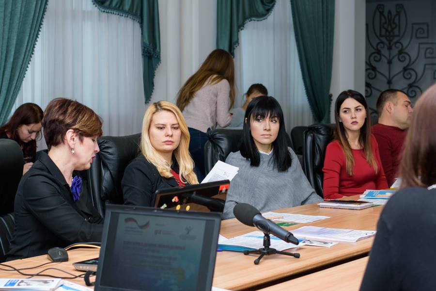 Проект «Удосконалення міжвідомчої взаємодії суб’єктів, що здійснюють заходи у сфері запобігання та протидії домашньому насильству  в Дніпропетровській та Запорізькій областях» 